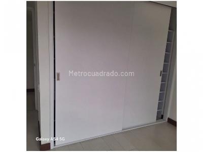 Casa de 3 alcobas en venta en Transversal Intermedia, Envigado, 265 m² · foto 3 de 18