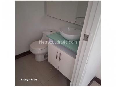 Casa de 3 alcobas en venta en Transversal Intermedia, Envigado, 265 m² · foto 14 de 18