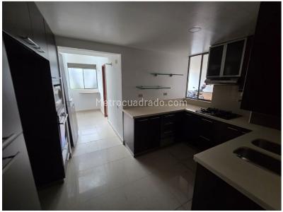 Casa de 4 alcobas en venta en Loma Del Chocho, Envigado, 240 m² · foto 2 de 20