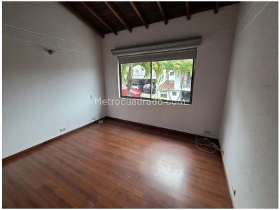 Casa de 4 alcobas en venta en Loma Del Chocho, Envigado, 240 m² · foto 10 de 20