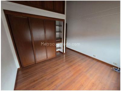 Casa de 4 alcobas en venta en Loma Del Chocho, Envigado, 240 m² · foto 17 de 20