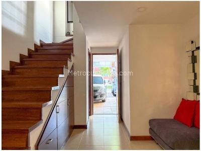 Casa de 3 alcobas en venta en El Poblado, Medellín, 198 m² · foto 6 de 13