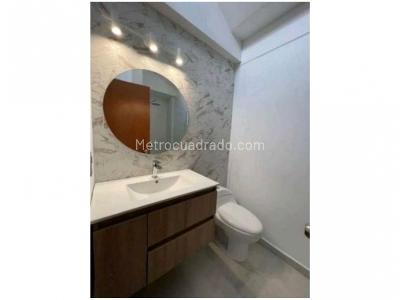 Casa de 4 alcobas en venta en Transversal Intermedia, Envigado, 204 m² · foto 17 de 20