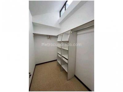 Casa de 4 alcobas en venta en Transversal Intermedia, Envigado, 204 m² · foto 18 de 20