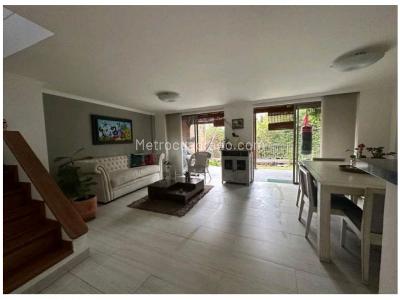 Casa de 3 alcobas en venta en Transversal Intermedia, Envigado, 260 m² · foto 7 de 20