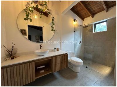 Casa de 3 alcobas en venta en Transversal Intermedia, Envigado, 260 m² · foto 13 de 20