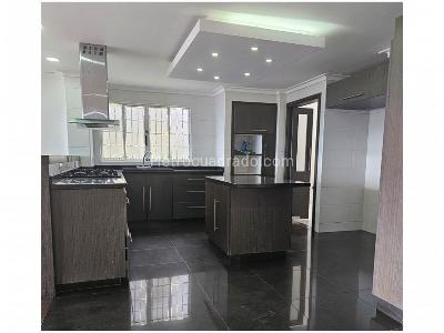 Casa de 5 alcobas en venta en El Poblado, Medellín, 420 m² · foto 11 de 20