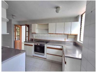 Apartamento en venta en El Poblado, Medellín · foto 11 de 15