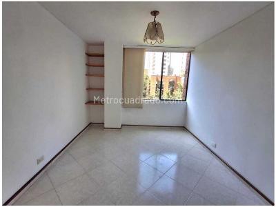 Apartamento en venta en El Poblado, Medellín · foto 13 de 15