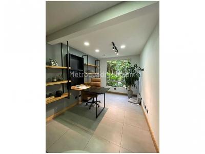 Casa de 3 alcobas en venta en Loma Del Escobero, Envigado, 300 m² · foto 3 de 20