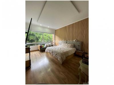 Casa de 3 alcobas en venta en Loma Del Escobero, Envigado, 300 m² · foto 10 de 20