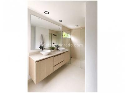Casa de 3 alcobas en venta en Loma Del Escobero, Envigado, 300 m² · foto 11 de 20
