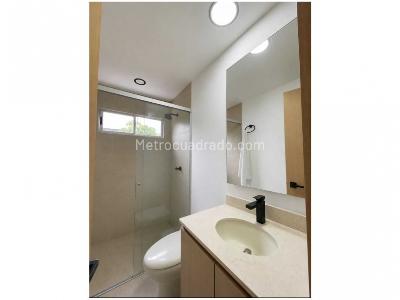 Casa de 3 alcobas en venta en Loma Del Escobero, Envigado, 300 m² · foto 12 de 20