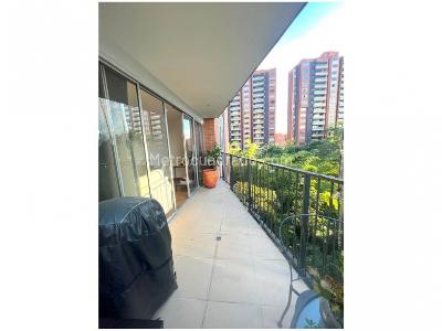 Apartamento de 2 alcobas en venta en El Poblado, Medellín, 94 m² · foto 4 de 20