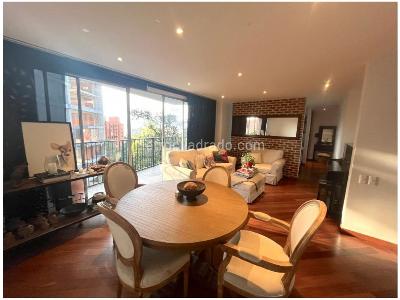 Apartamento de 2 alcobas en venta en El Poblado, Medellín, 94 m² · foto 9 de 20