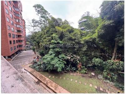 Apartamento de 3 alcobas en venta en El Poblado, Medellín, 169 m² · foto 2 de 18