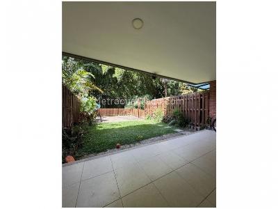 Casa de 3 alcobas en venta en El Poblado, Medellín, 289 m² · foto 2 de 20