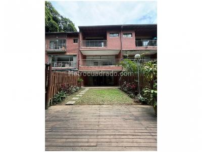 Casa de 3 alcobas en venta en El Poblado, Medellín, 289 m² · foto 3 de 20