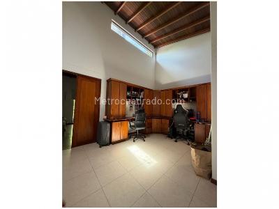 Casa de 3 alcobas en venta en El Poblado, Medellín, 289 m² · foto 6 de 20