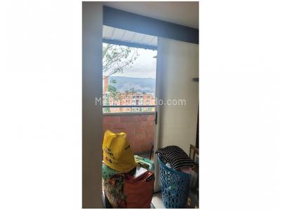 Apartamento en venta en Loma De Los Bernal, Medellín · foto 12 de 20
