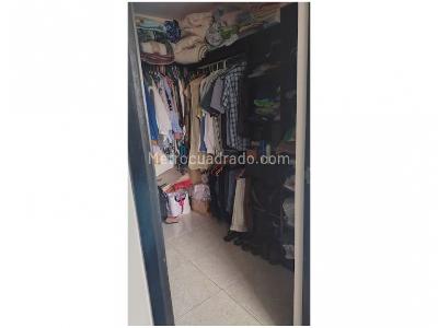 Apartamento en venta en Loma De Los Bernal, Medellín · foto 18 de 20