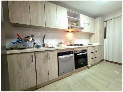 Casa de 3 alcobas en venta en Cumbres, Envigado, 180 m² · foto 4 de 14