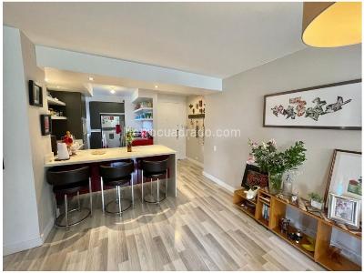 Apartamento de 2 alcobas en venta en El Poblado, Medellín, 90 m² · foto 5 de 14