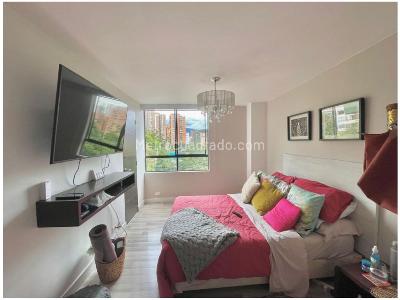 Apartamento de 2 alcobas en venta en El Poblado, Medellín, 90 m² · foto 12 de 14