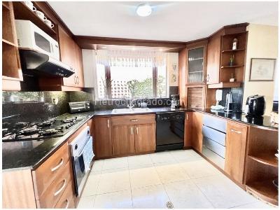 Casa de 3 alcobas en venta en El Poblado, Medellín, 345 m² · foto 6 de 19