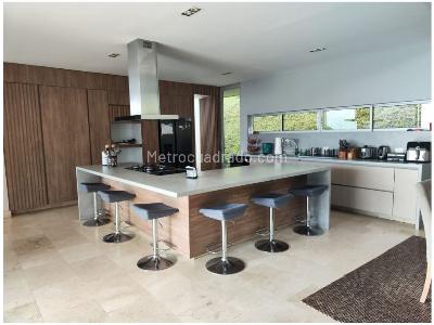 Casa de 5 alcobas en venta en Las Palmas, Medellín, 853 m² · foto 8 de 20