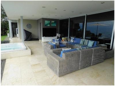 Casa de 5 alcobas en venta en Las Palmas, Medellín, 853 m² · foto 11 de 20