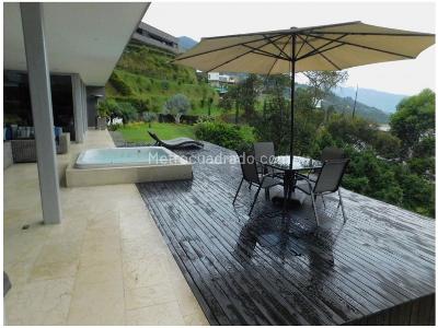 Casa de 5 alcobas en venta en Las Palmas, Medellín, 853 m² · foto 12 de 20