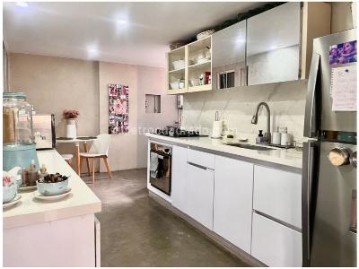 Apartamento de 4 alcobas en venta en Las Lomas No, Medellín, 165 m² · foto 7 de 20