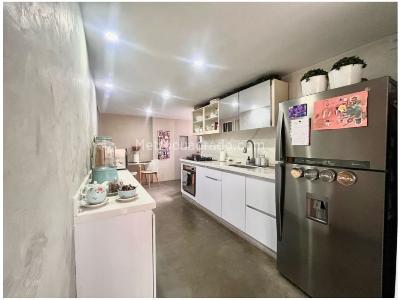 Apartamento de 4 alcobas en venta en Las Lomas No, Medellín, 165 m² · foto 8 de 20