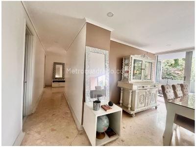 Apartamento de 4 alcobas en venta en Las Lomas No, Medellín, 165 m² · foto 10 de 20