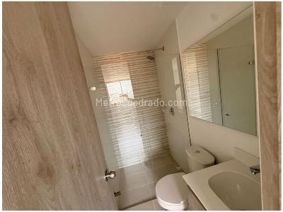 Apartamento de 3 alcobas en venta en Itagui Ciudad, Itagüí, 63 m² · foto 4 de 20