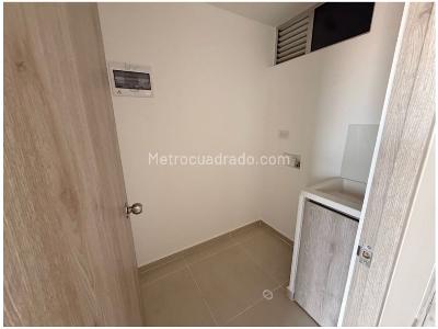 Apartamento de 3 alcobas en venta en Itagui Ciudad, Itagüí, 63 m² · foto 9 de 20