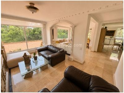 Casa de 4 alcobas en venta en El Poblado, Medellín, 265 m² · foto 3 de 20