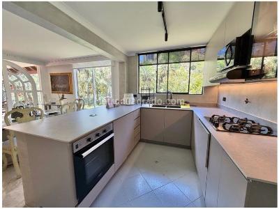 Casa de 4 alcobas en venta en El Poblado, Medellín, 265 m² · foto 10 de 20