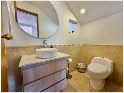 Casa de 4 alcobas en venta en El Poblado, Medellín, 265 m² · foto 13 de 20