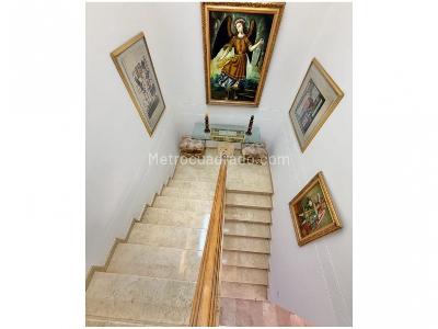 Casa de 4 alcobas en venta en El Poblado, Medellín, 265 m² · foto 15 de 20