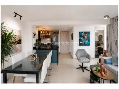 Apartamento de 2 alcobas en venta en Loma De Los Bernal, Medellín, 77 m² · foto 9 de 20