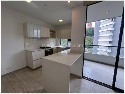 Apartamento de 2 alcobas en venta en El Poblado, Medellín, 94 m² · foto 8 de 18