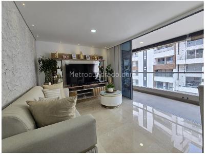 Apartamento de 3 alcobas en venta en Laureles, Medellín, 100 m² · foto 3 de 17