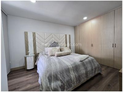 Apartamento de 3 alcobas en venta en Laureles, Medellín, 100 m² · foto 10 de 17