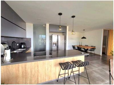 Apartamento en venta en Loma Del Escobero, Envigado · foto 6 de 16