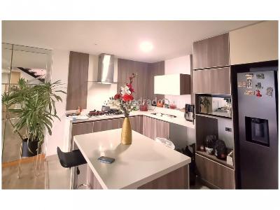 Apartamento en venta en Loma De Las Brujas, Envigado · foto 3 de 20