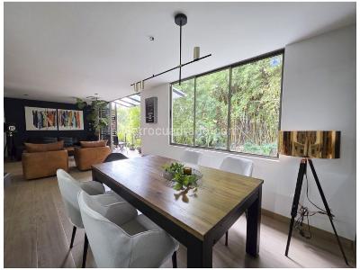 Casa de 3 alcobas en venta en Loma Del Chocho, Envigado, 330 m² · foto 11 de 20