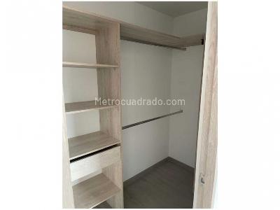 Apartamento de 3 alcobas en venta en Parte Baja De Envigado, Envigado, 79 m² · foto 15 de 16