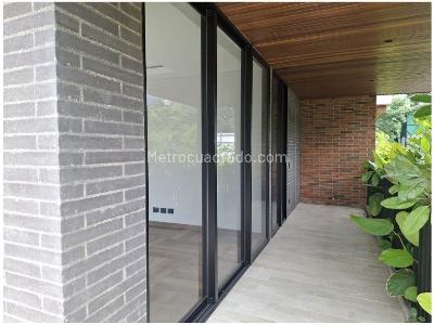 Apartamento de 2 alcobas en venta en El Poblado, Medellín, 178 m² · foto 12 de 20
